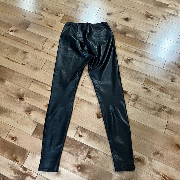 SOLD!! Aritzia Wilfred Free Daria faux leather black leggings pants - size small - Picture 9 of 15